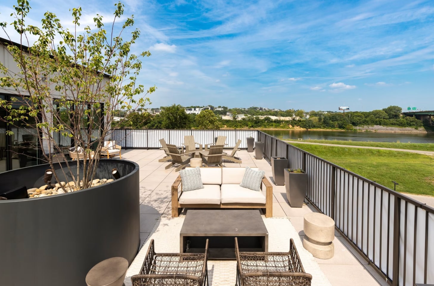 Abberly Riverwalk Apartment Homes photo 115